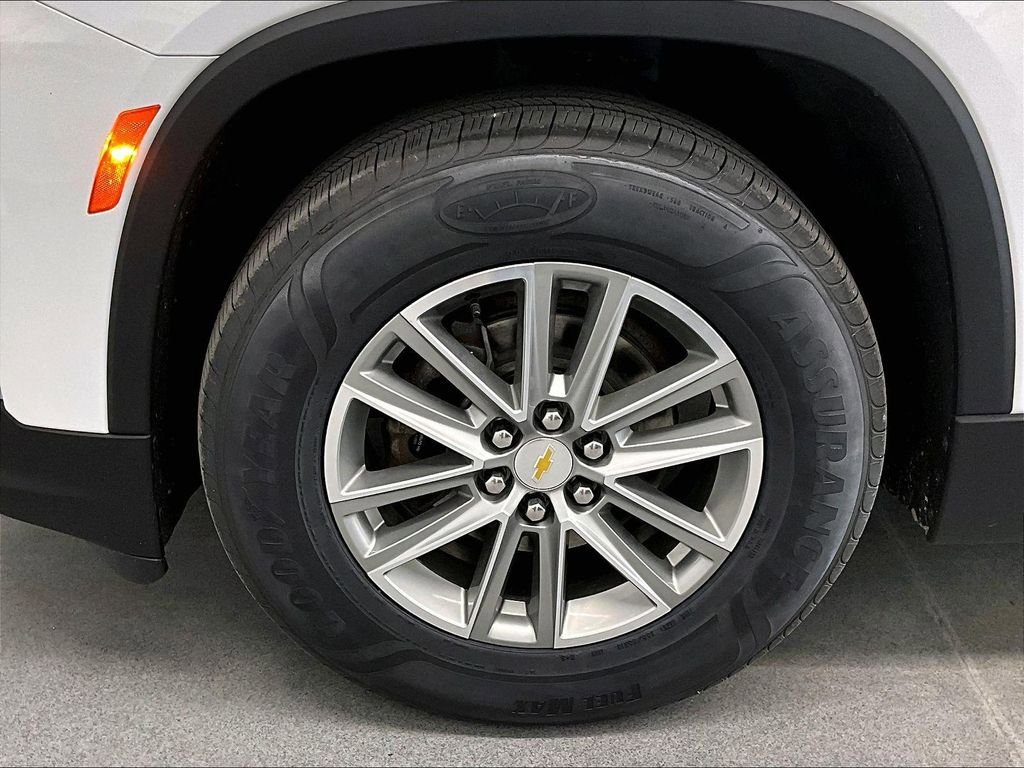 Used 2023 Chevrolet Traverse LT AWD/4WD image 7