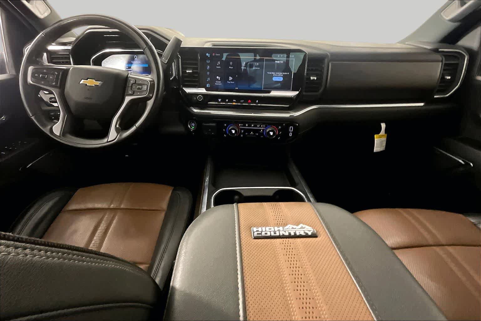 Used 2024 Chevrolet Silverado 2500 High Country w/ Technology Package AWD/4WD image 15