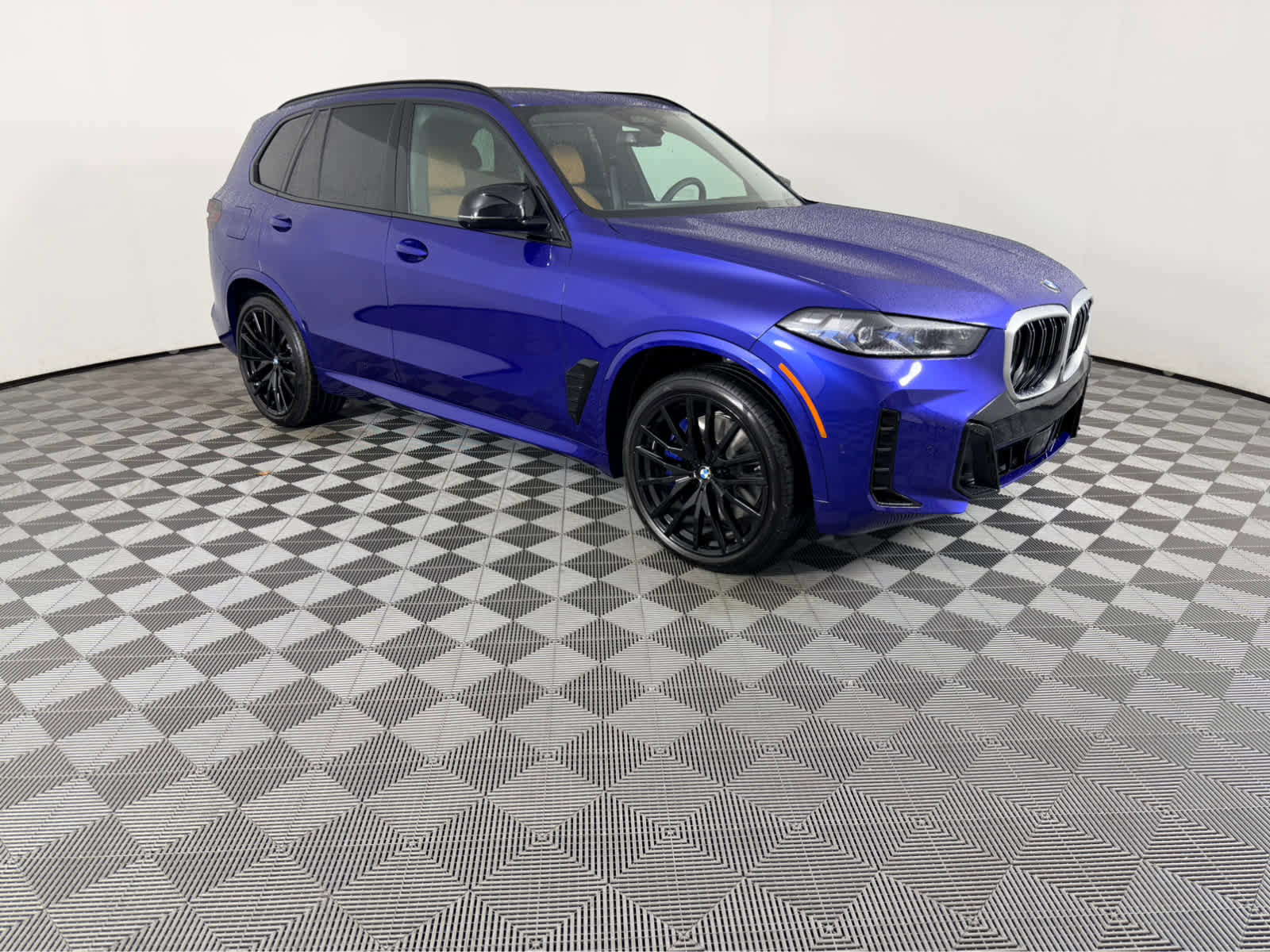 New 2026 BMW X5 M60i