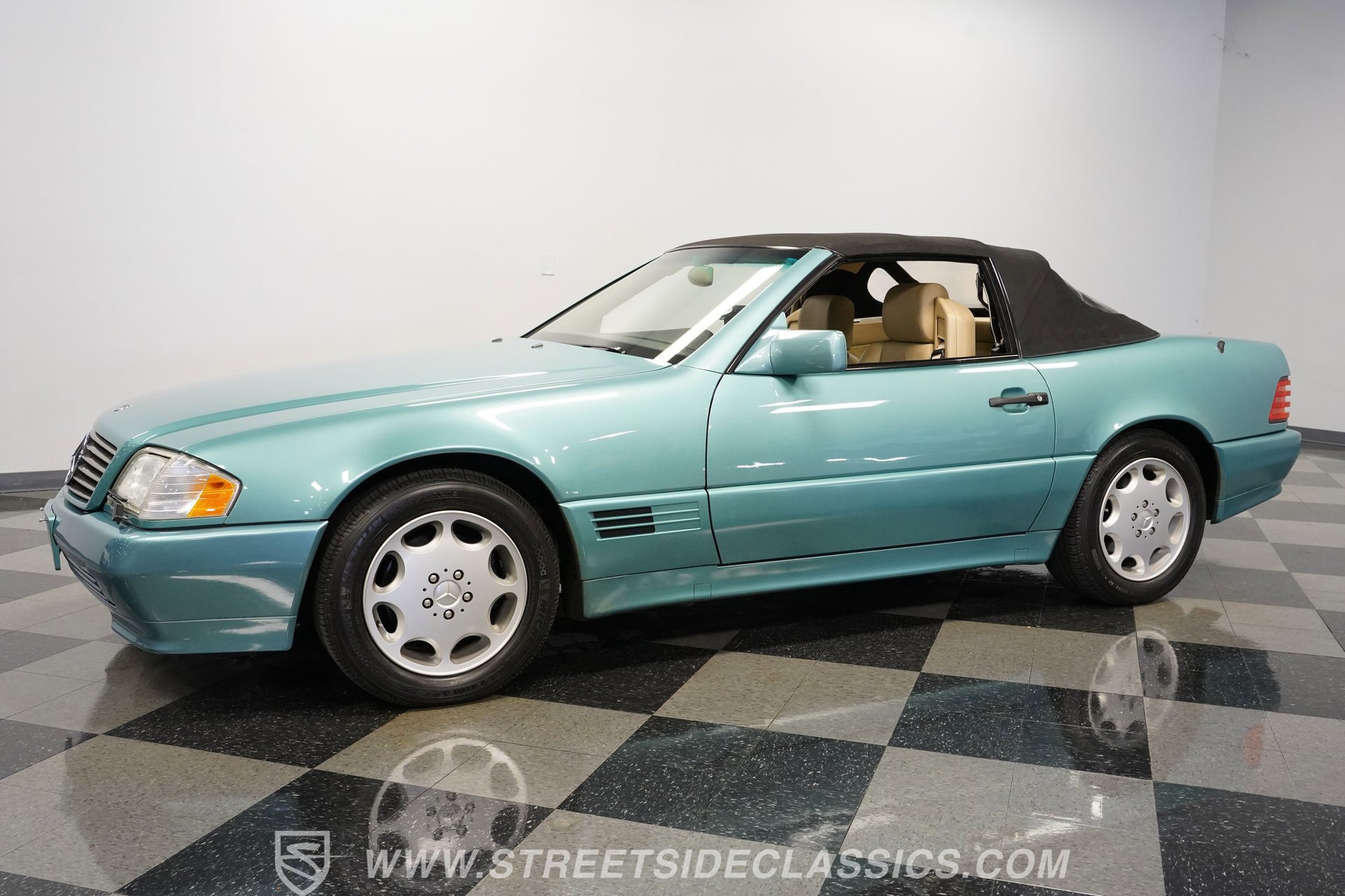 Used 1995 Mercedes-Benz SL 320 image 7