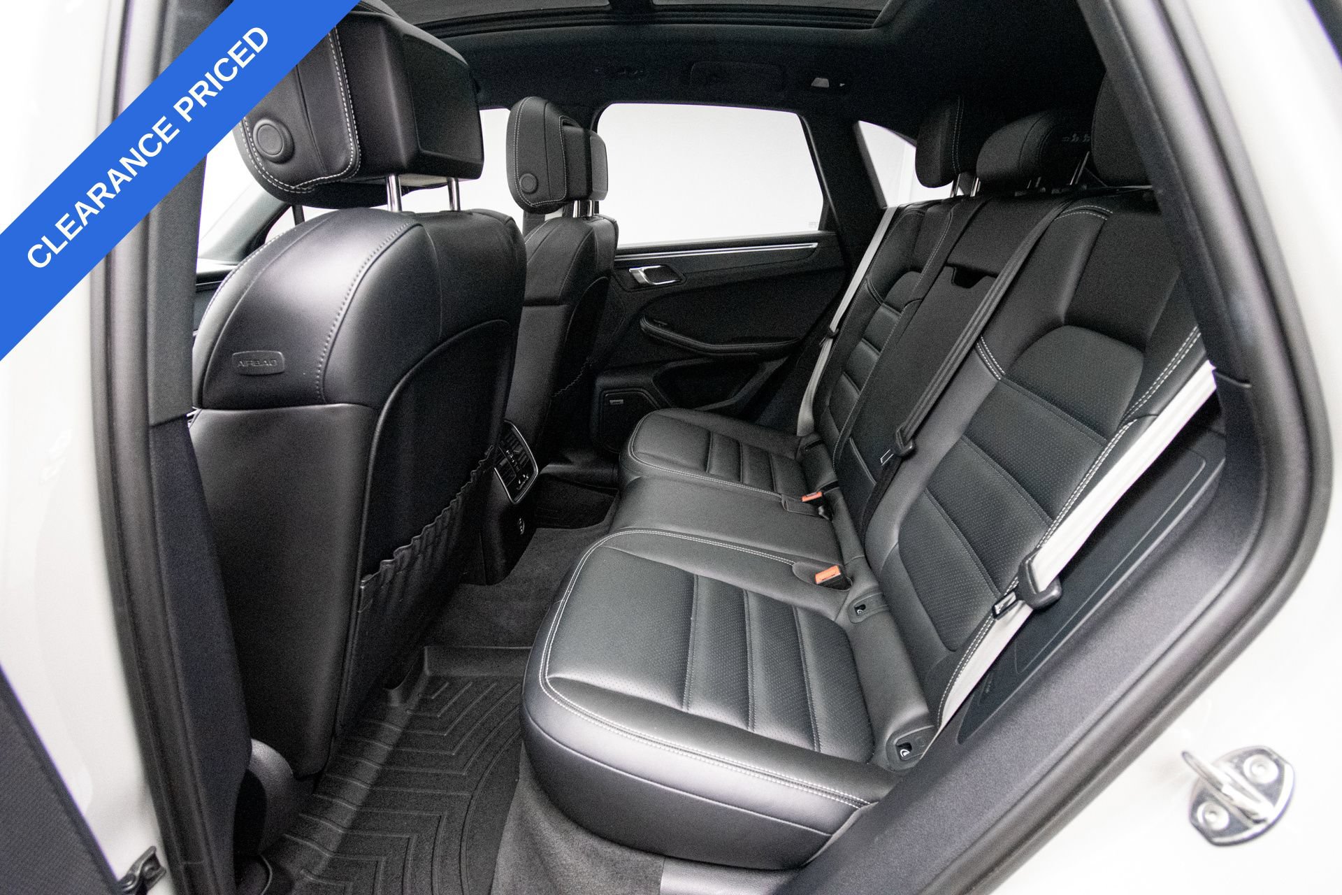 Used 2023 Porsche Macan GTS w/ Premium Package Plus AWD/4WD image 15