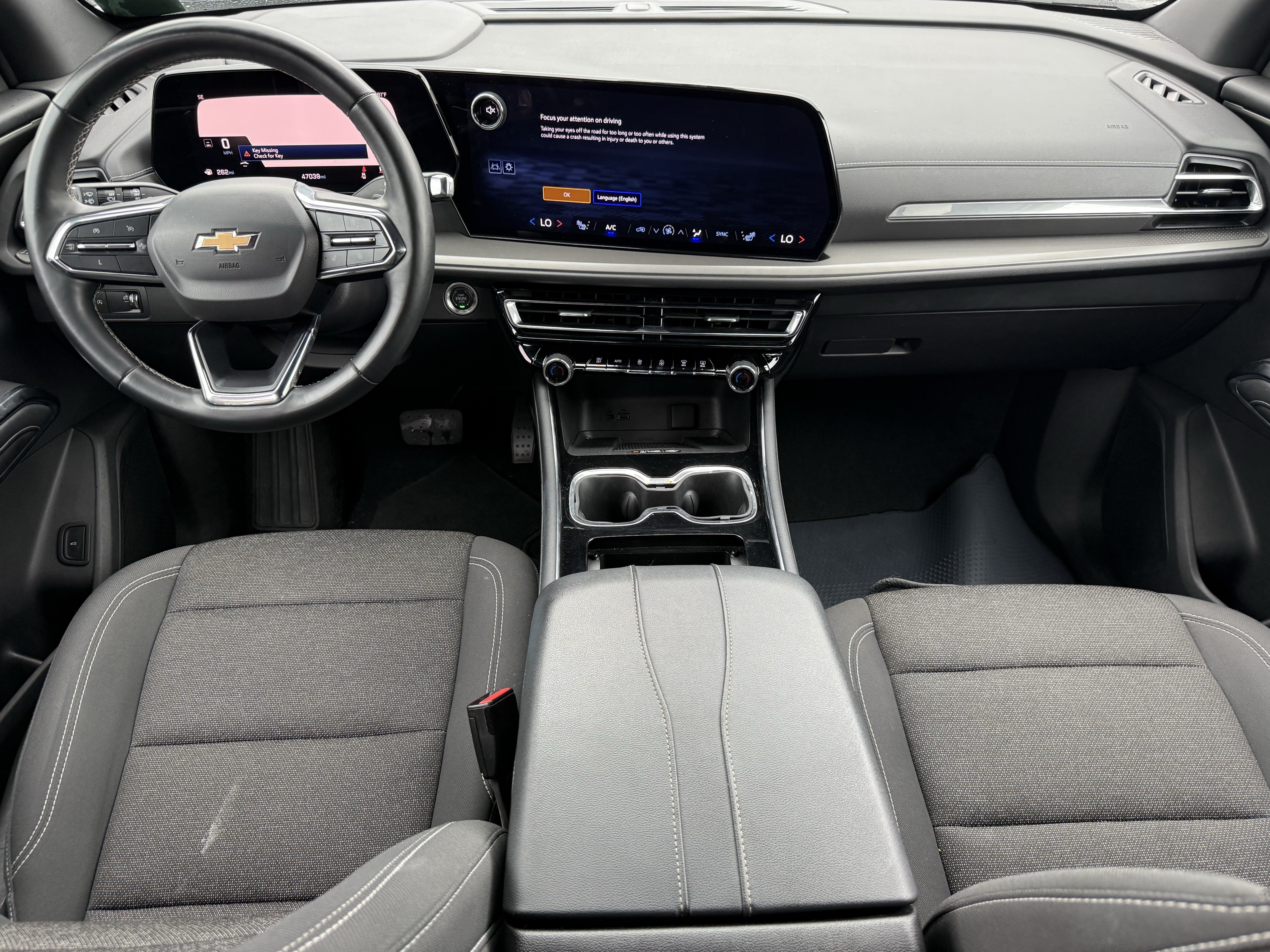 Used 2024 Chevrolet Traverse LT FWD image 13