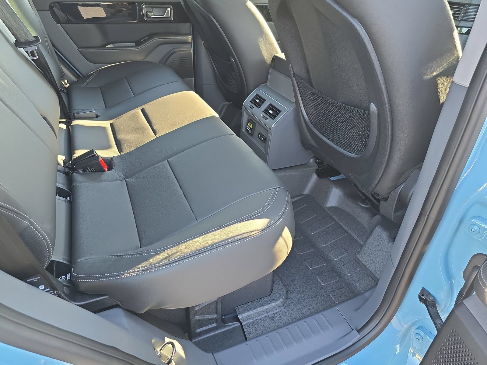 New 2026 INEOS Grenadier Station Wagon AWD/4WD image 10