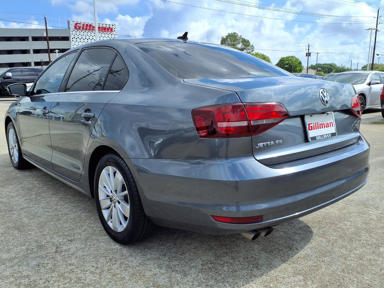 Used 2016 Volkswagen Jetta SE image 3