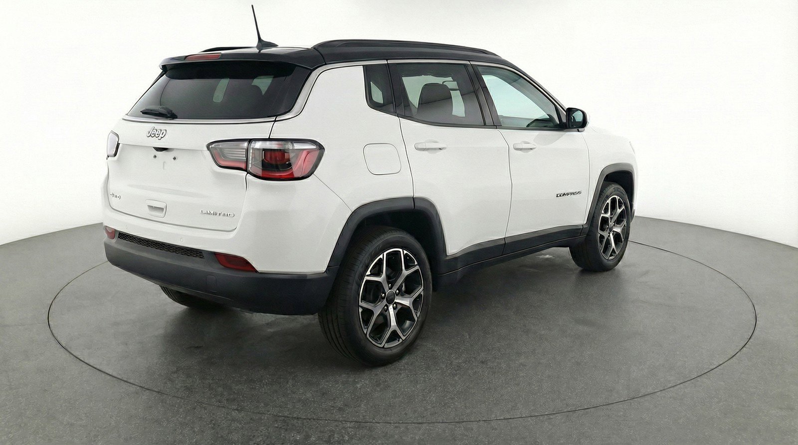 Used 2025 Jeep Compass Limited AWD/4WD image 9