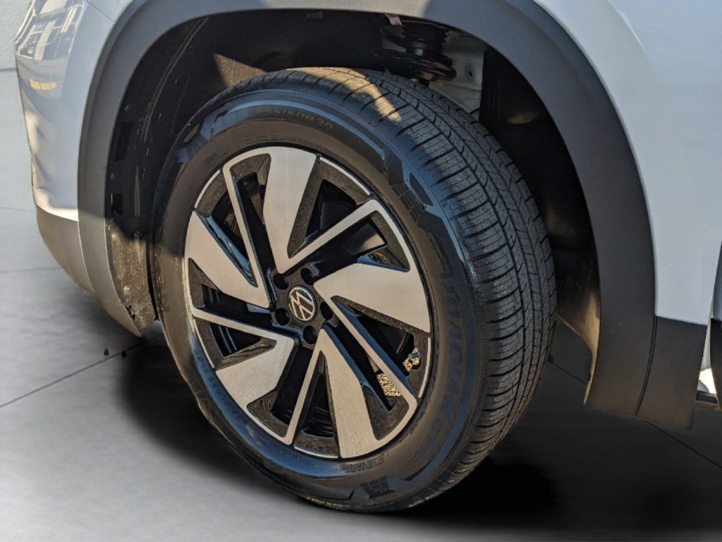 New 2026 Volkswagen Atlas SE FWD image 27