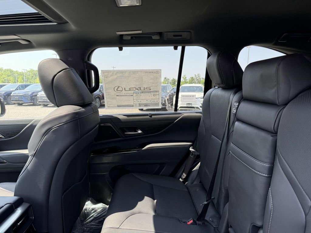 New 2025 Lexus LX 600 4WD w/ Luxury Package image 13
