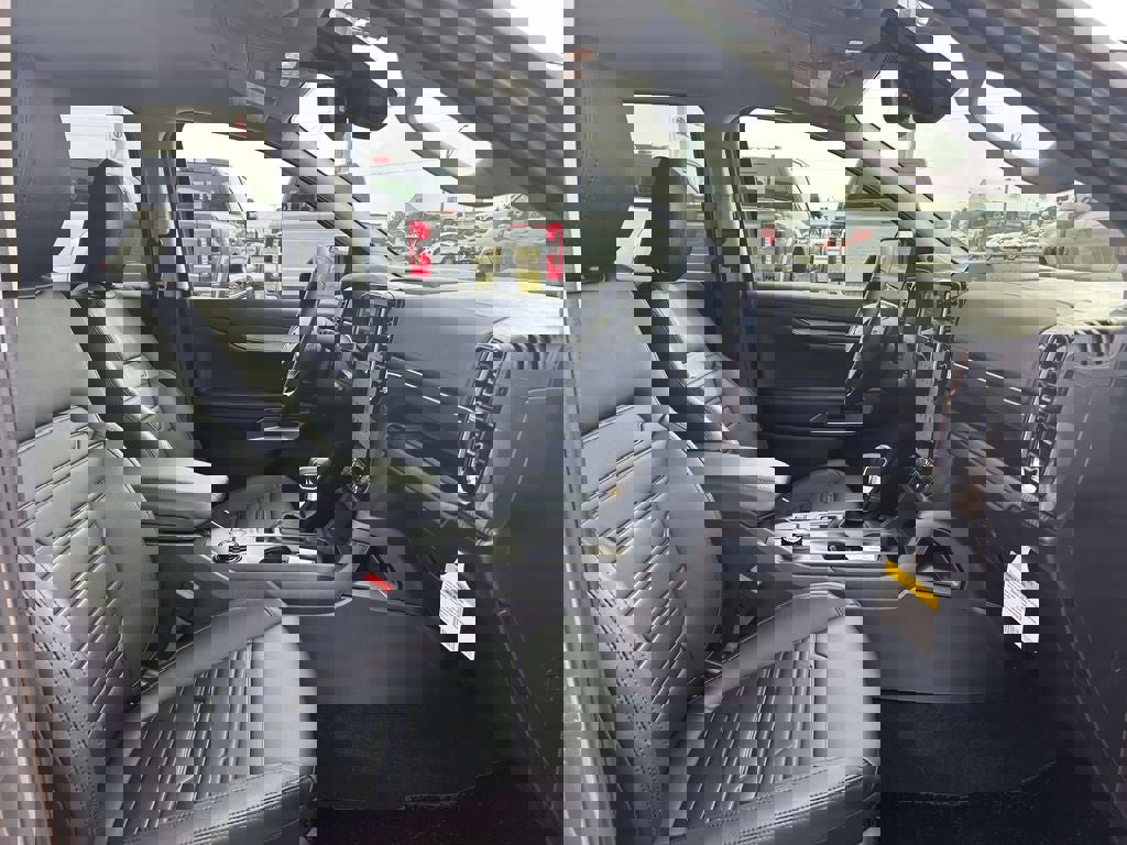 New 2026 Ford Ranger Lariat w/ Black Appearance Package image 18