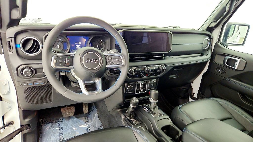 Used 2024 Jeep Wrangler High Altitude AWD/4WD image 13