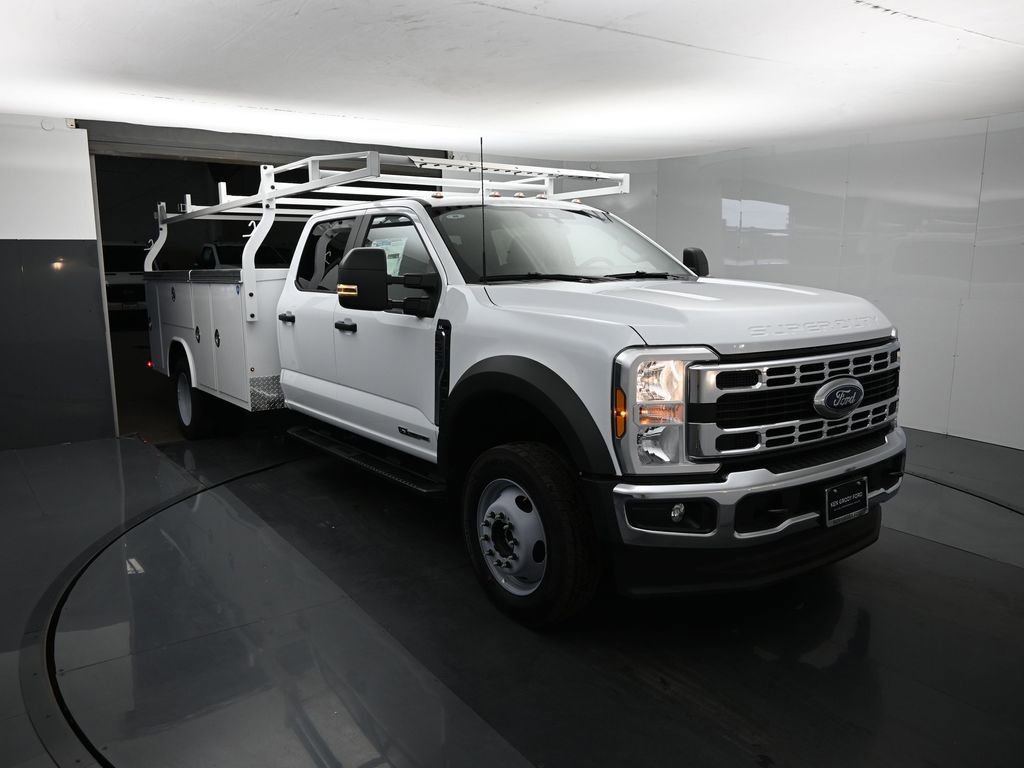 New 2026 Ford F550 4x4 Crew Cab Super Duty image 3