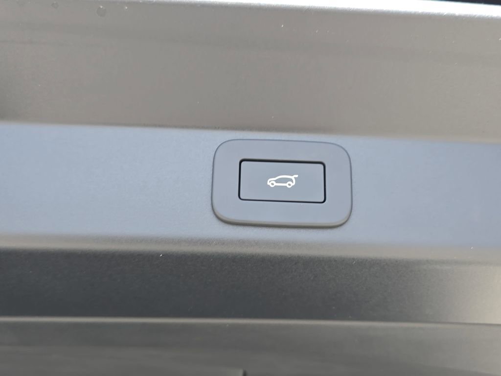 New 2026 Land Rover Range Rover Sport Dynamic SE AWD/4WD image 13