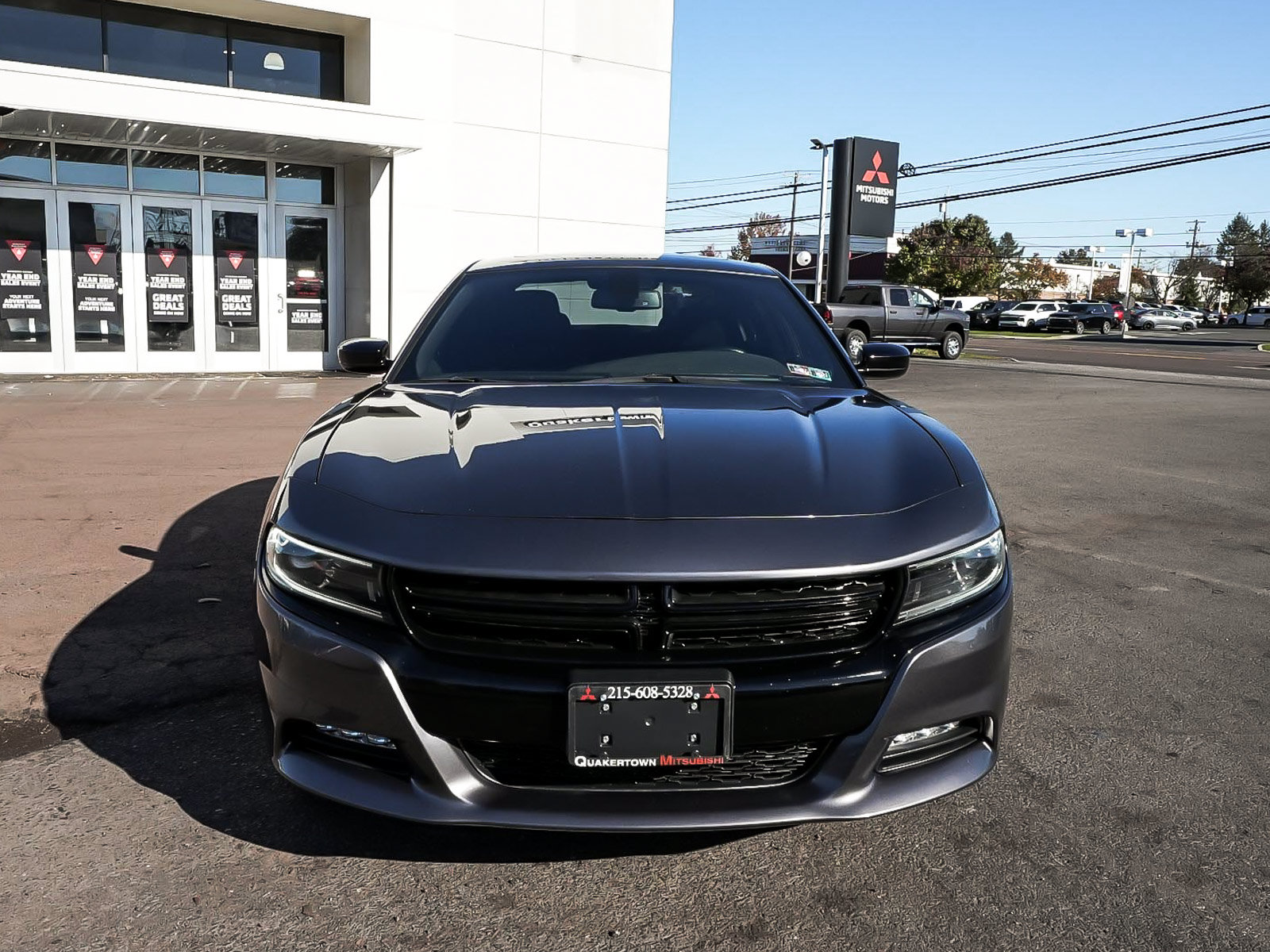 Used 2023 Dodge Charger SXT w/ Navigation & Travel Group AWD/4WD image 2