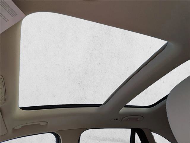 Used 2018 Mercedes-Benz GLC 300 4MATIC image 15