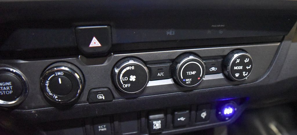 Used 2020 Toyota Tacoma TRD Off-Road image 19