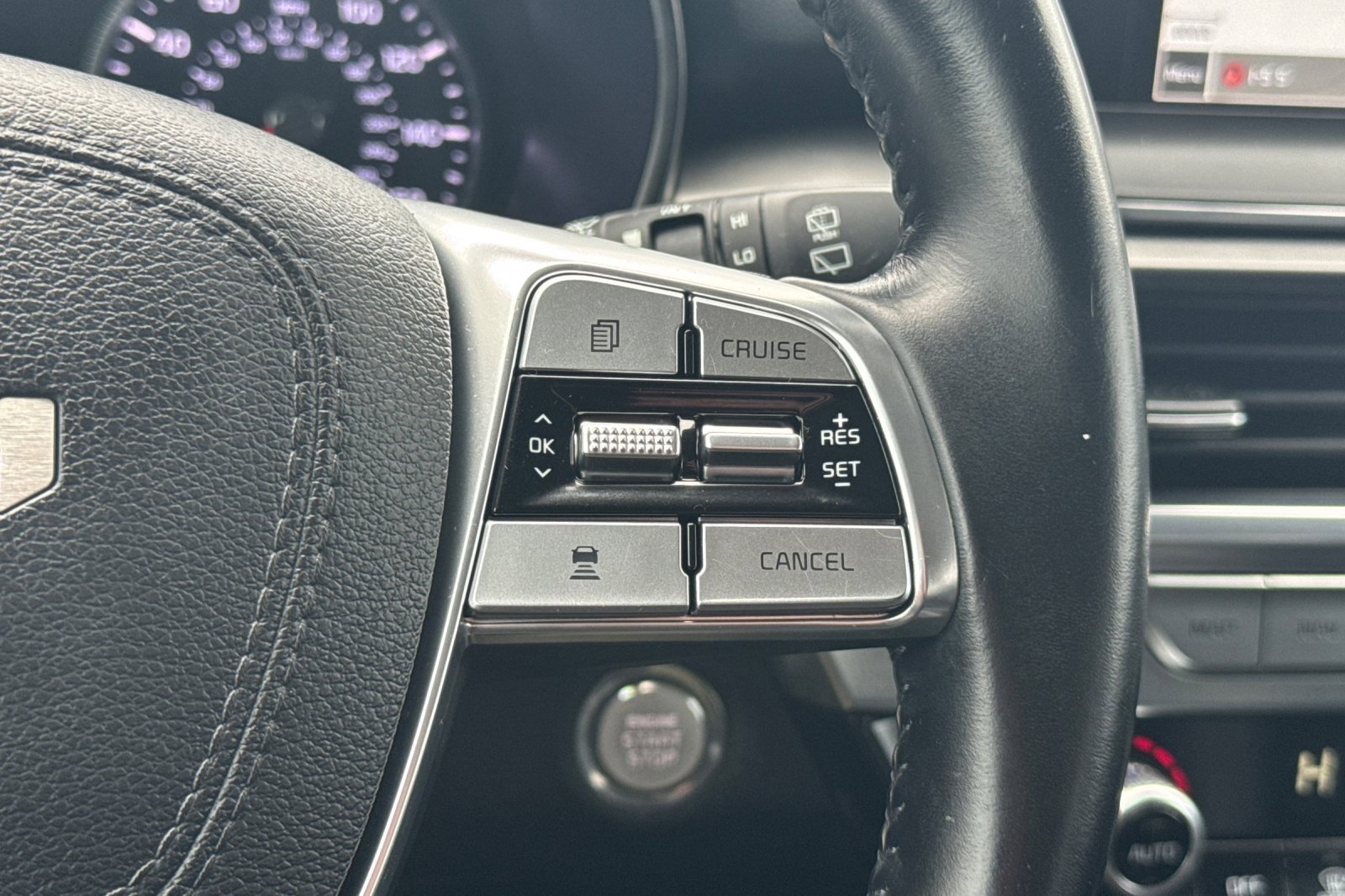 Used 2022 Kia Telluride LX image 29