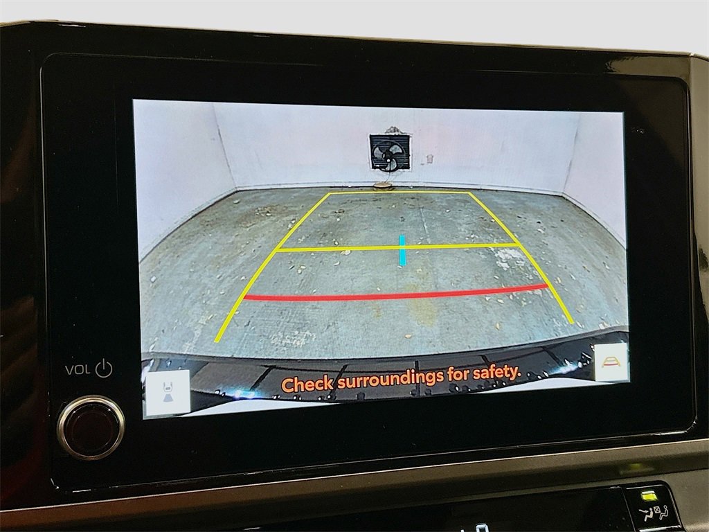 New 2026 Toyota Camry Hybrid image 14