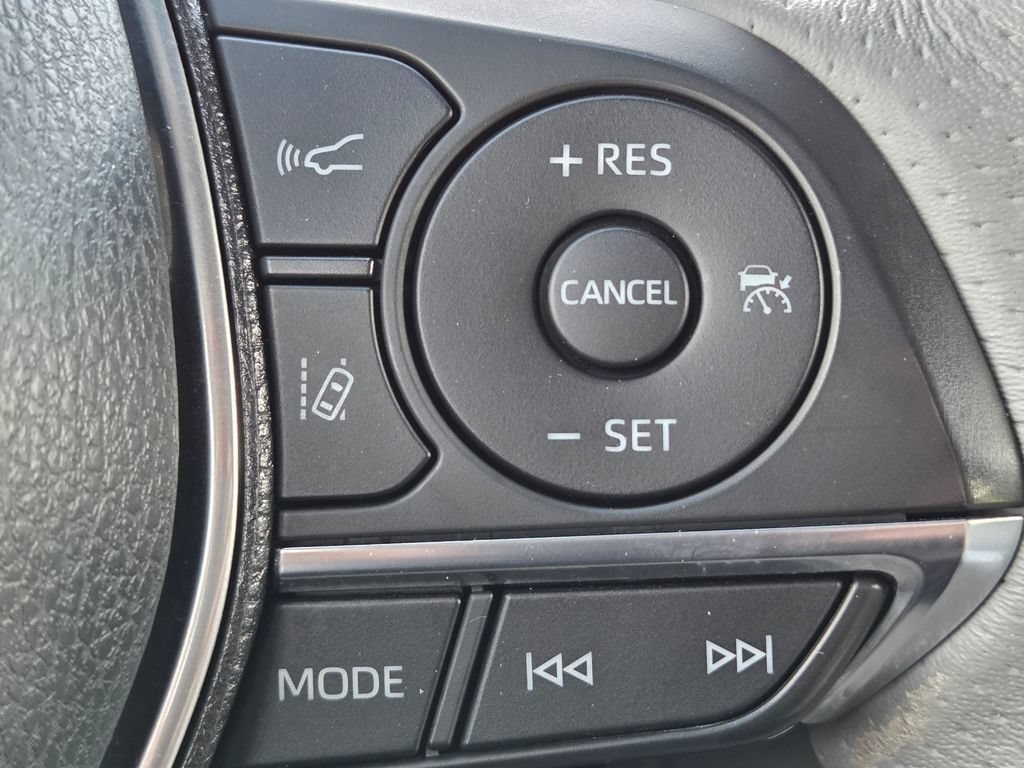 Used 2020 Toyota Avalon Limited w/ Advanced Safety Package FWD image 19