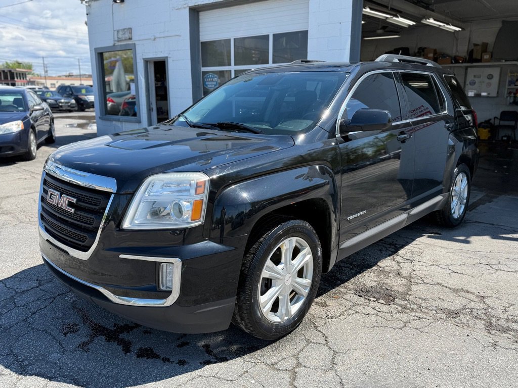 Used 2017 GMC Terrain SLE w/ Convenience Package AWD/4WD image 1