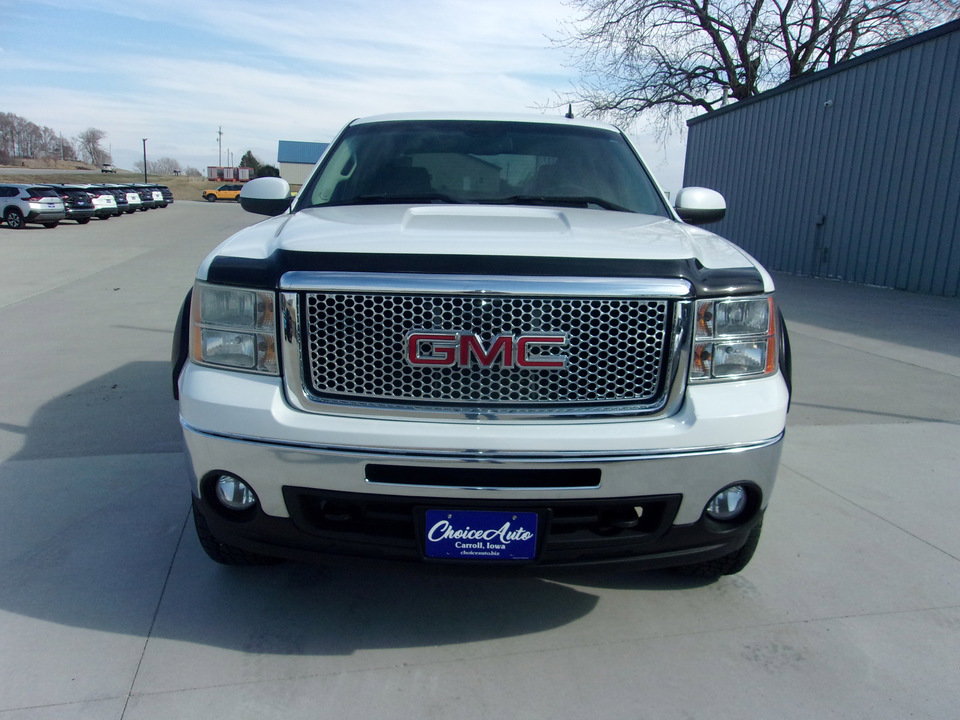 Used 2009 GMC Sierra 1500 SLT w/ Suspension Package, Off-Road image 5