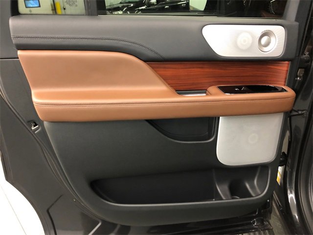 Used 2024 Lincoln Navigator L Reserve image 31