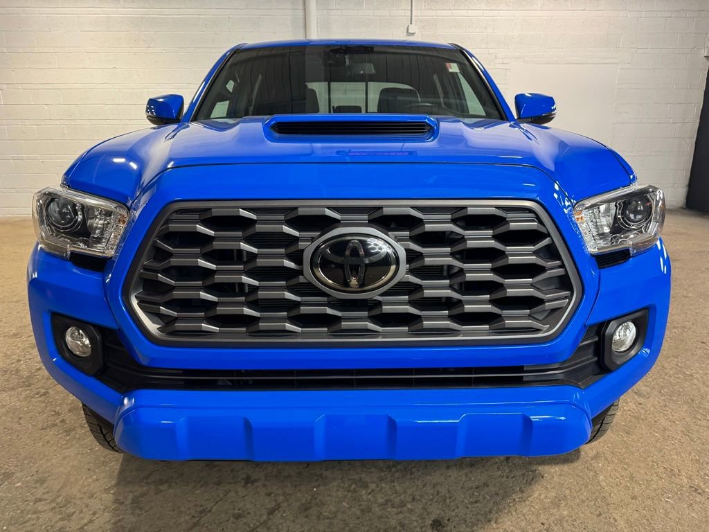 Used 2021 Toyota Tacoma TRD Sport image 9