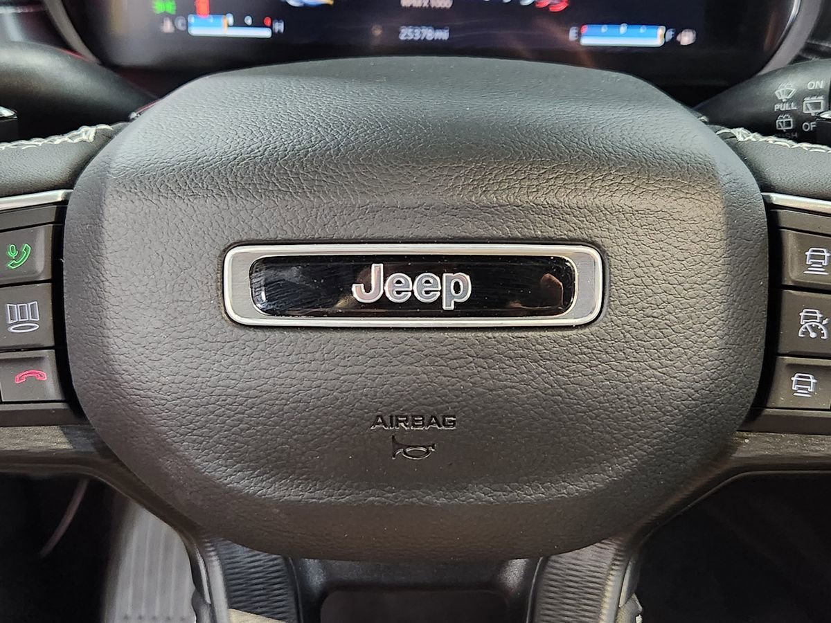 Used 2024 Jeep Grand Cherokee Altitude AWD/4WD image 48