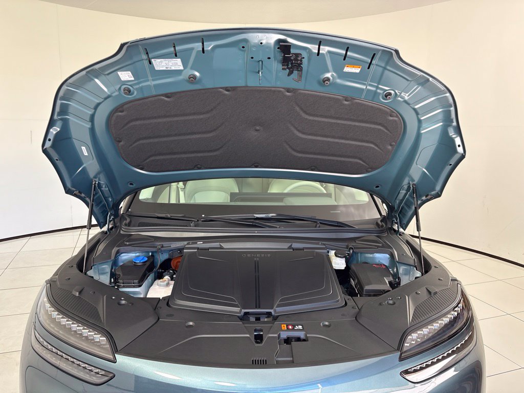 New 2027 Genesis GV60 RWD image 11