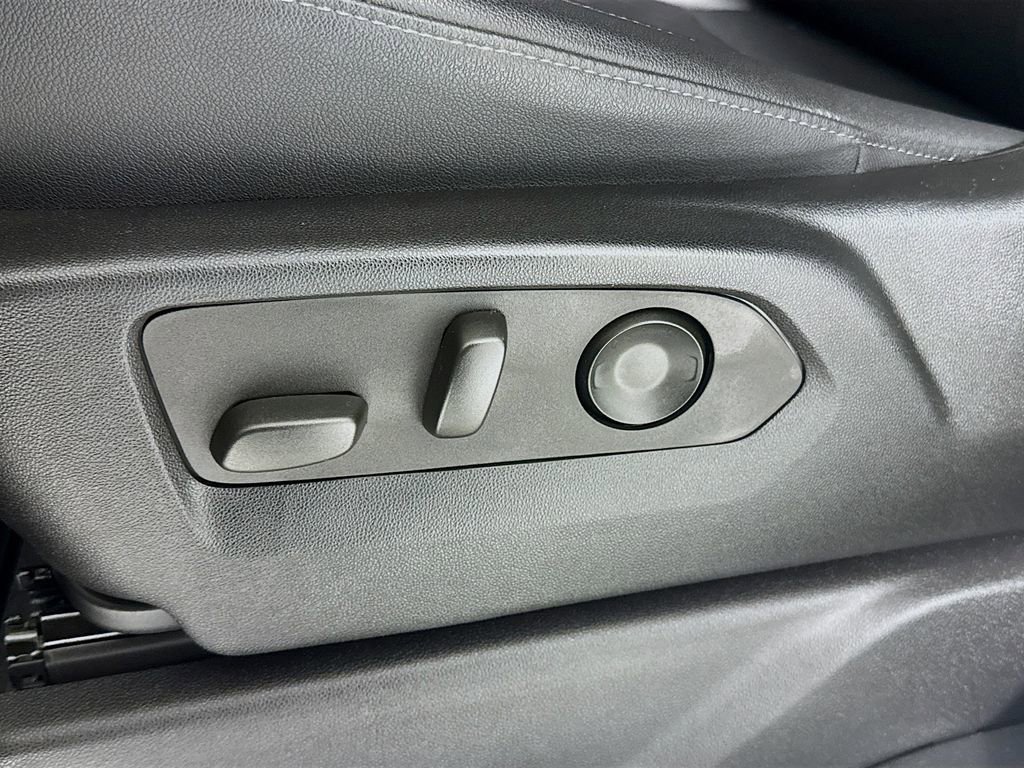 Used 2023 Chevrolet Silverado 1500 LTZ image 20