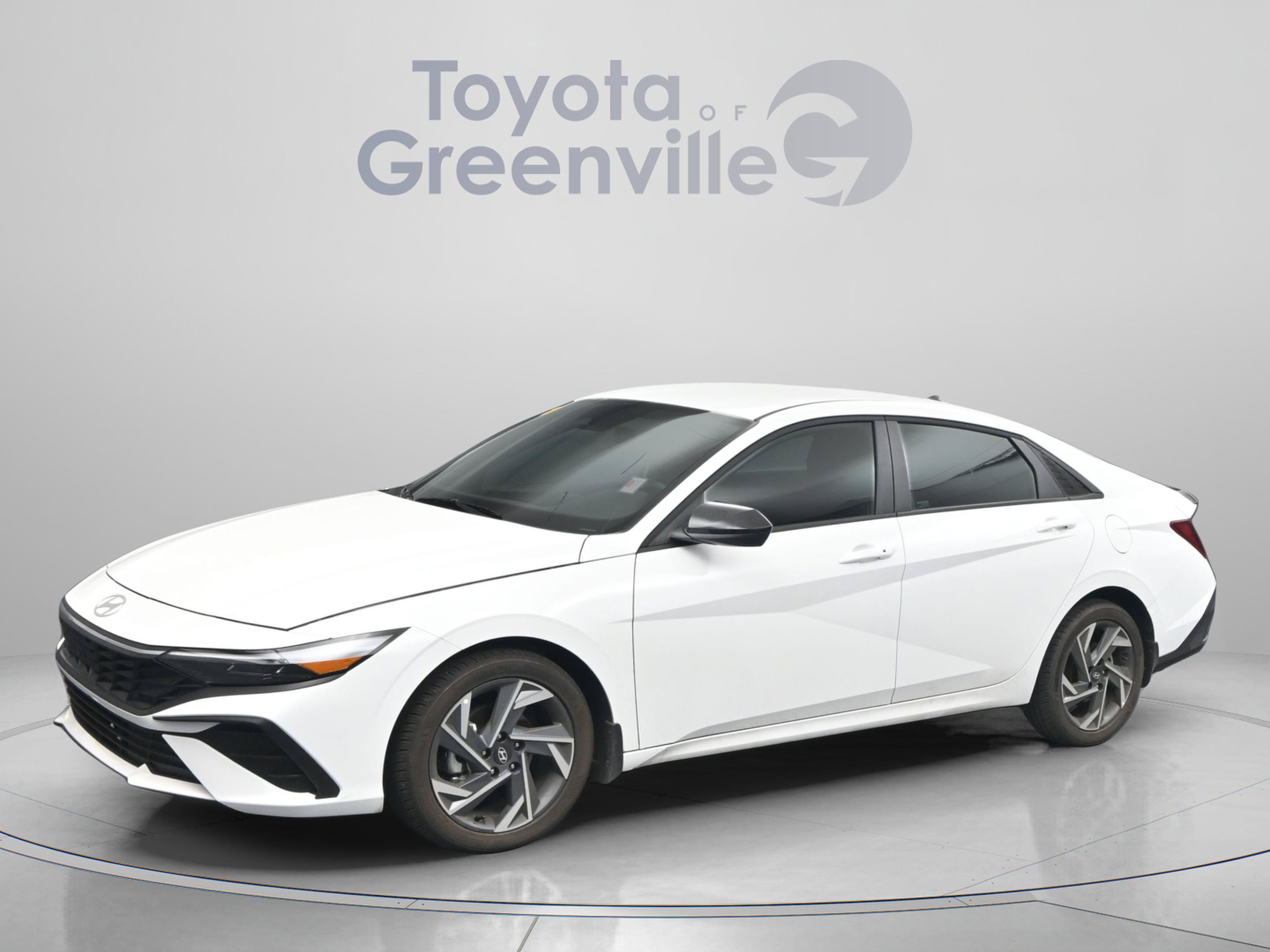 Used 2025 Hyundai Elantra Sport FWD image 1