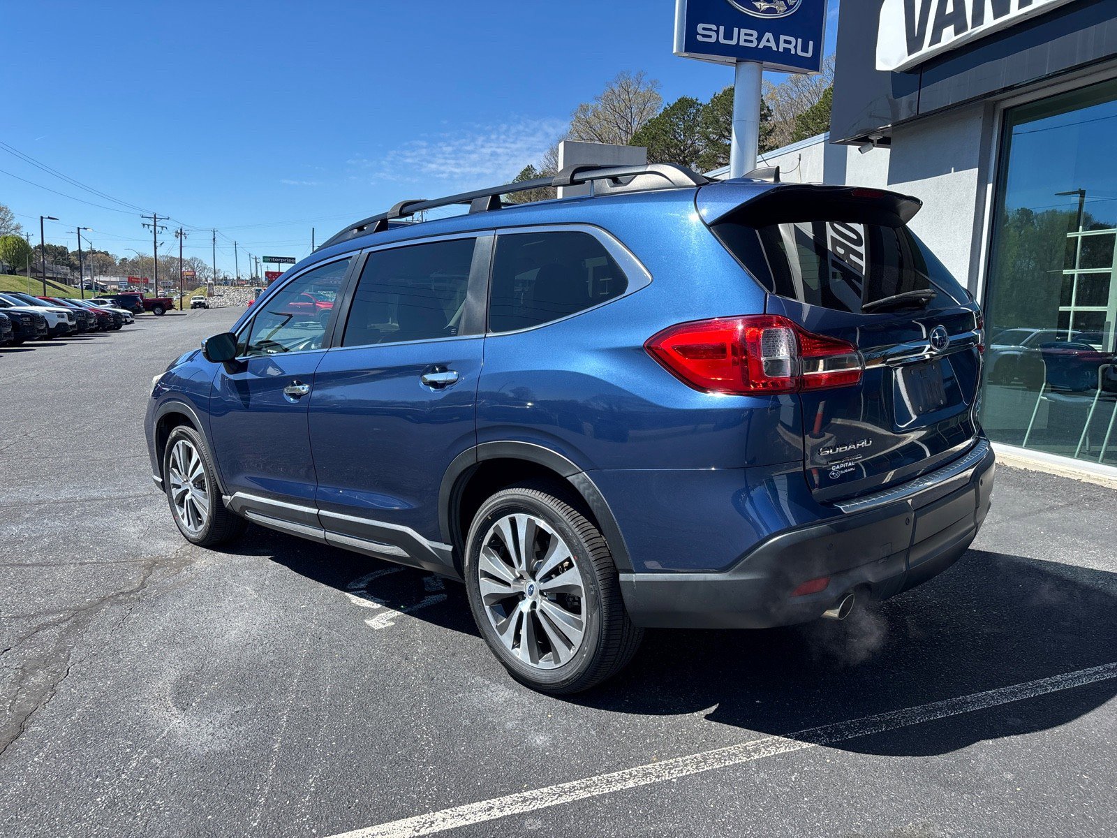 Used 2019 Subaru Ascent Touring w/ Popular Package #3 image 4
