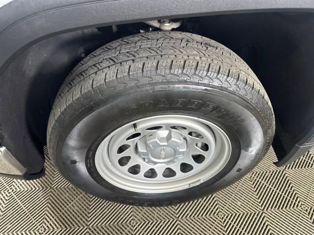 Used 2023 GMC Sierra 1500 Pro w/ Pro Value Package image 10