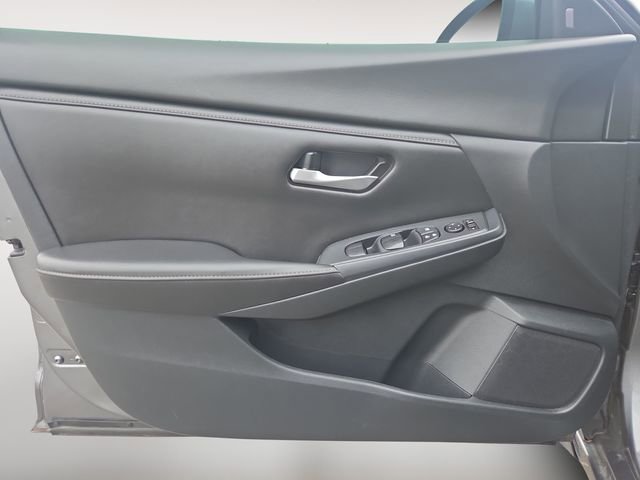 Used 2021 Nissan Sentra SV image 16