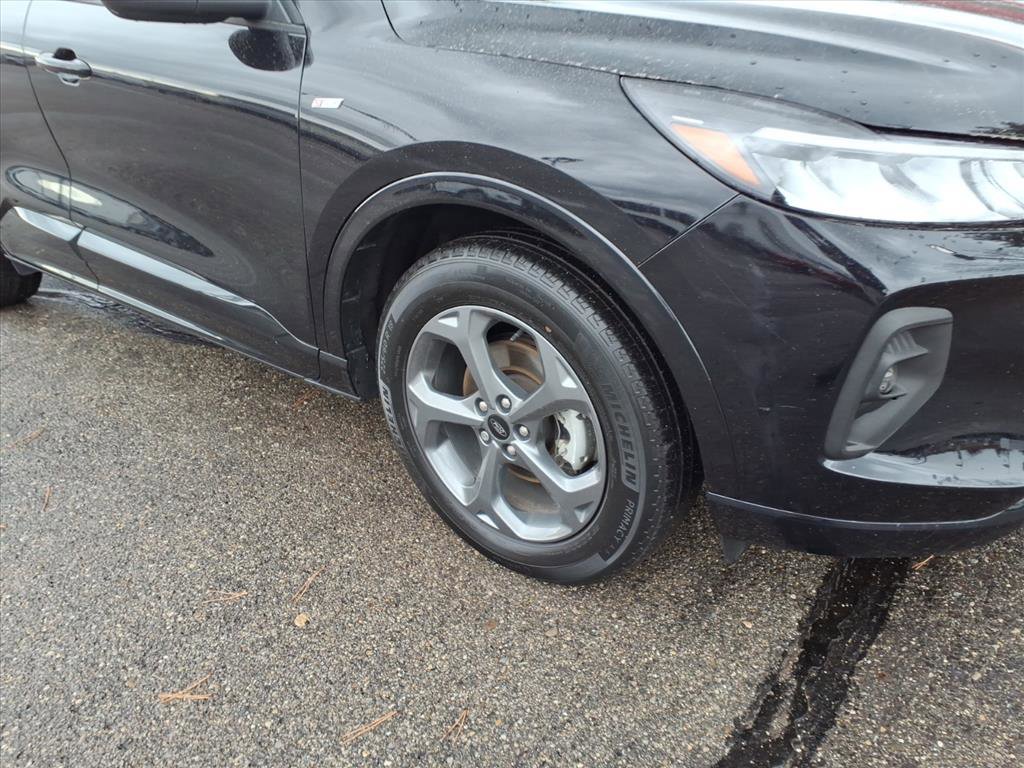 Certified 2023 Ford Escape ST-Line Select image 5