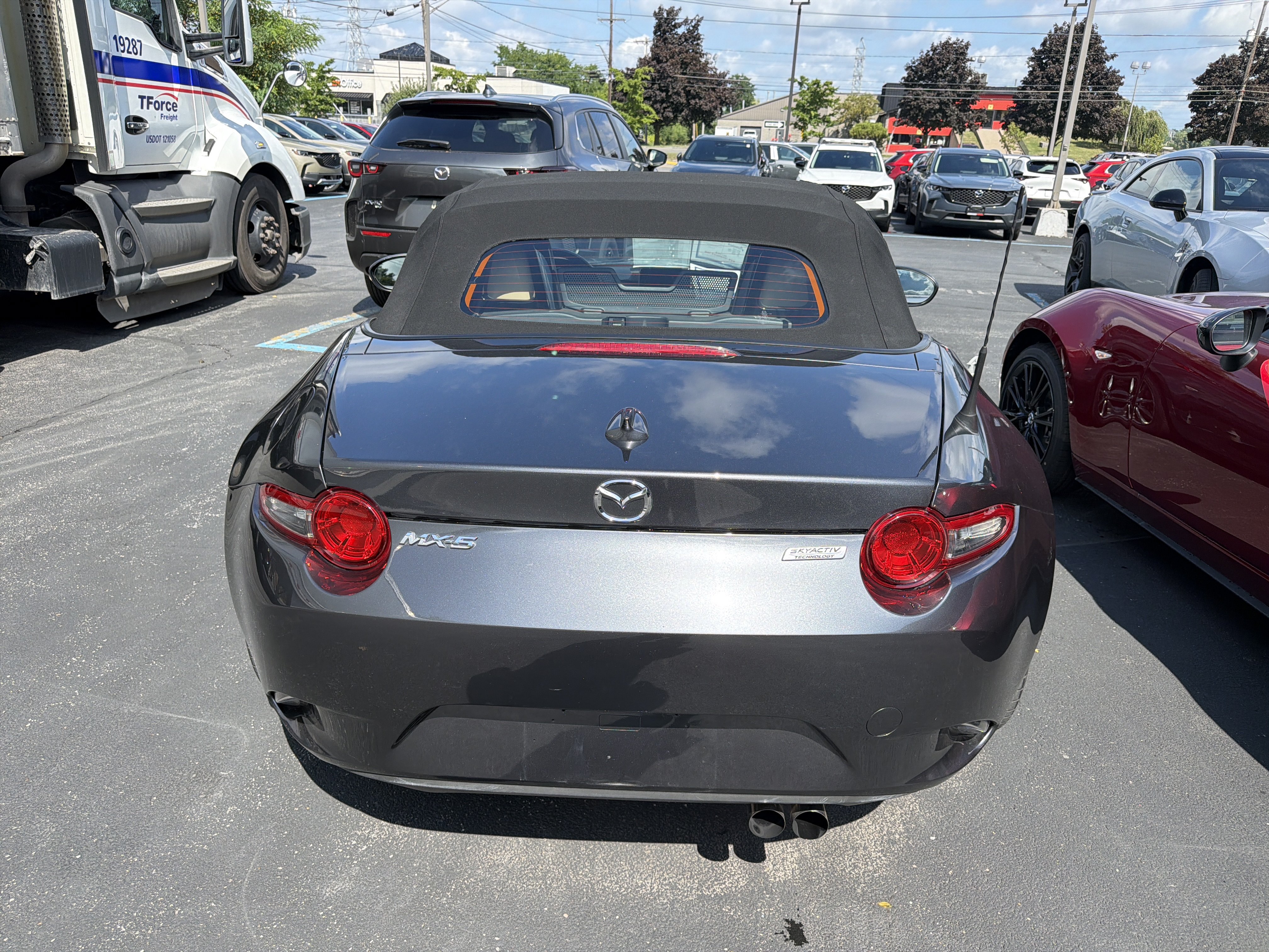 Used 2016 MAZDA MX-5 Miata Grand Touring RWD image 10