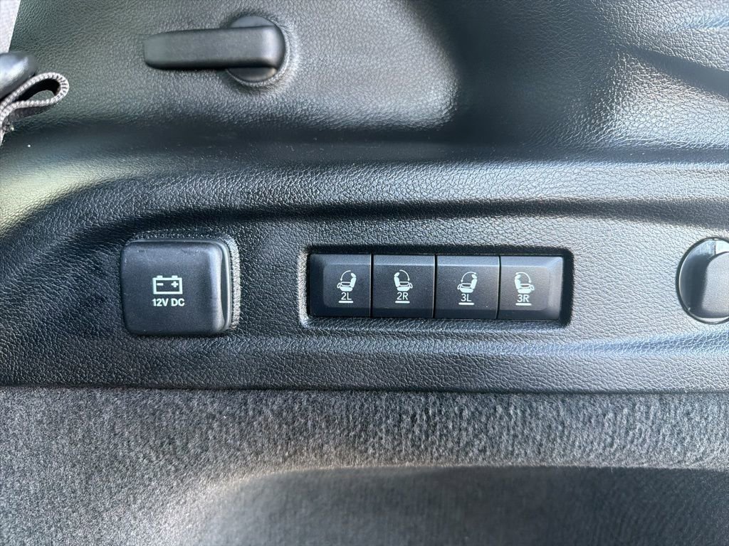 Certified 2023 Jeep Grand Cherokee L Overland w/ Rear Seat Video Group I AWD/4WD image 31