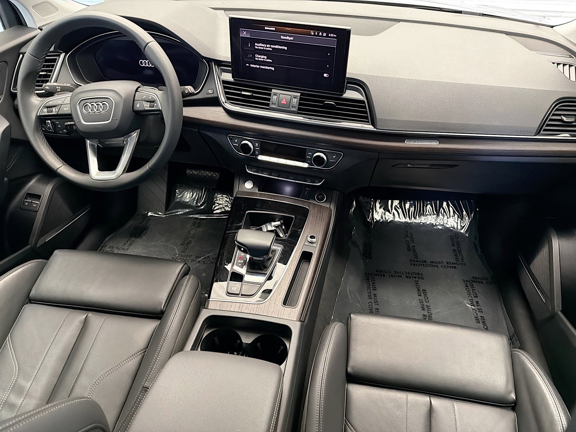 Used 2024 Audi Q5 e Premium Plus w/ Premium Plus Package image 12