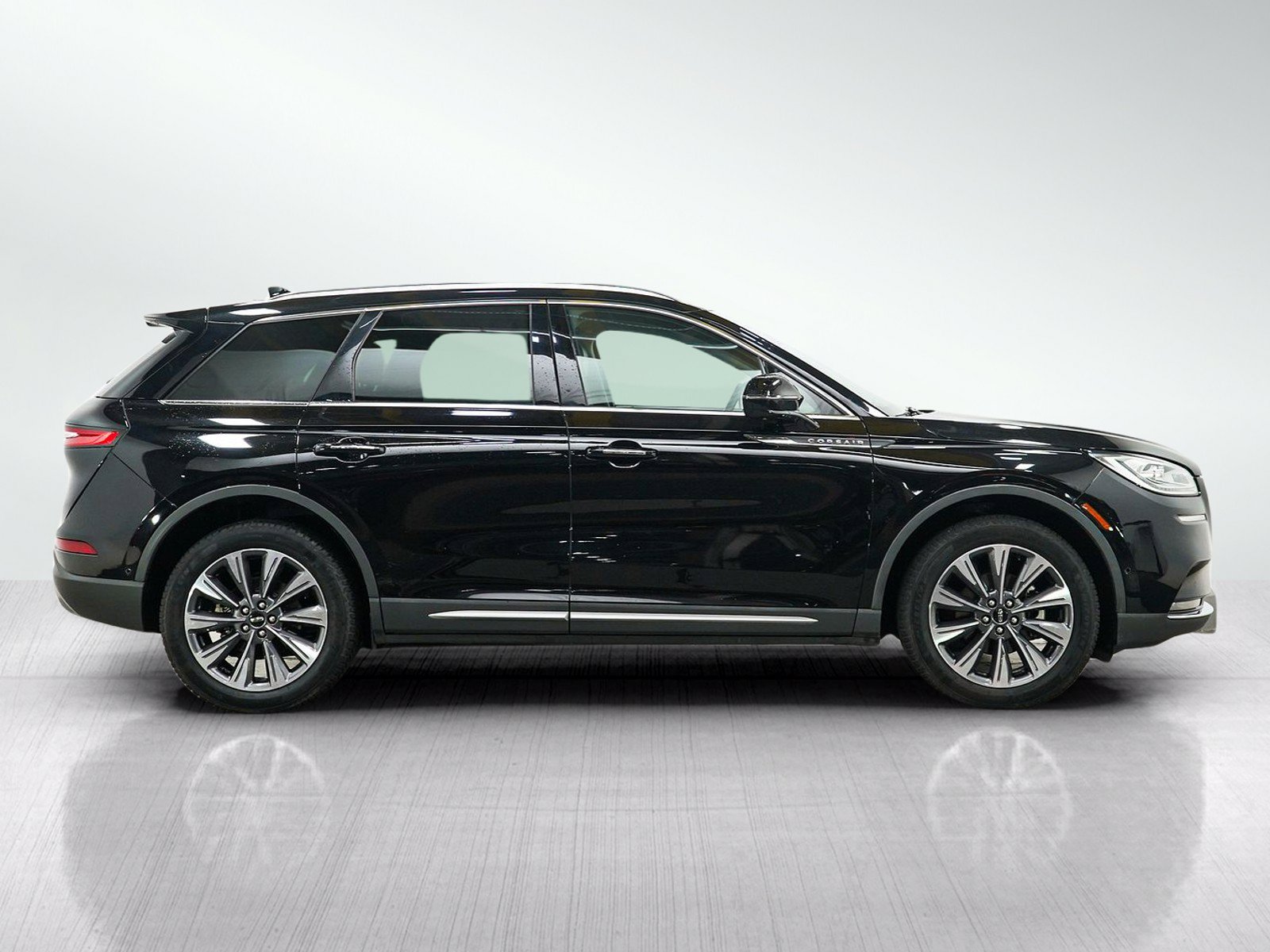 Used 2020 Lincoln Corsair Reserve w/ Equipment Group 201A FWD image 6