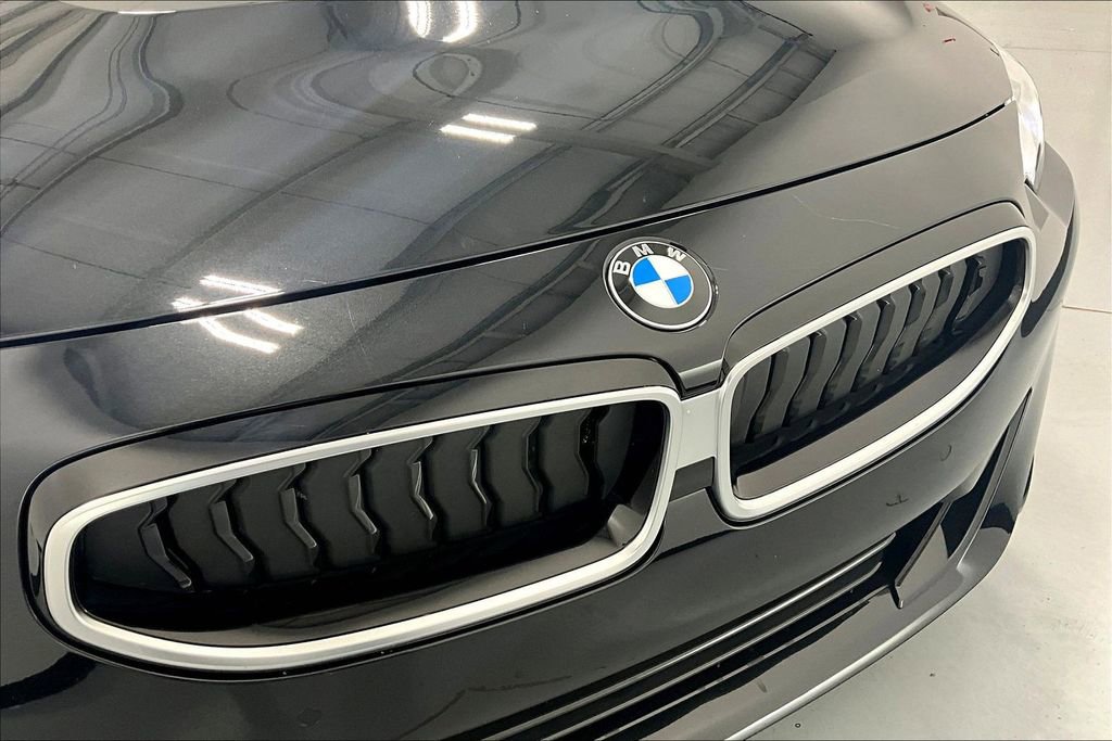 New 2025 BMW 230i Coupe w/ Convenience Package RWD image 29