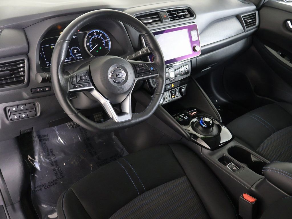 Used 2021 Nissan Leaf SV w/ SV Technology Package image 2