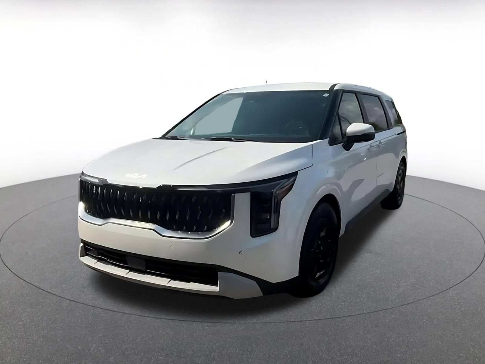 Used 2026 Kia Carnival FWD image 6