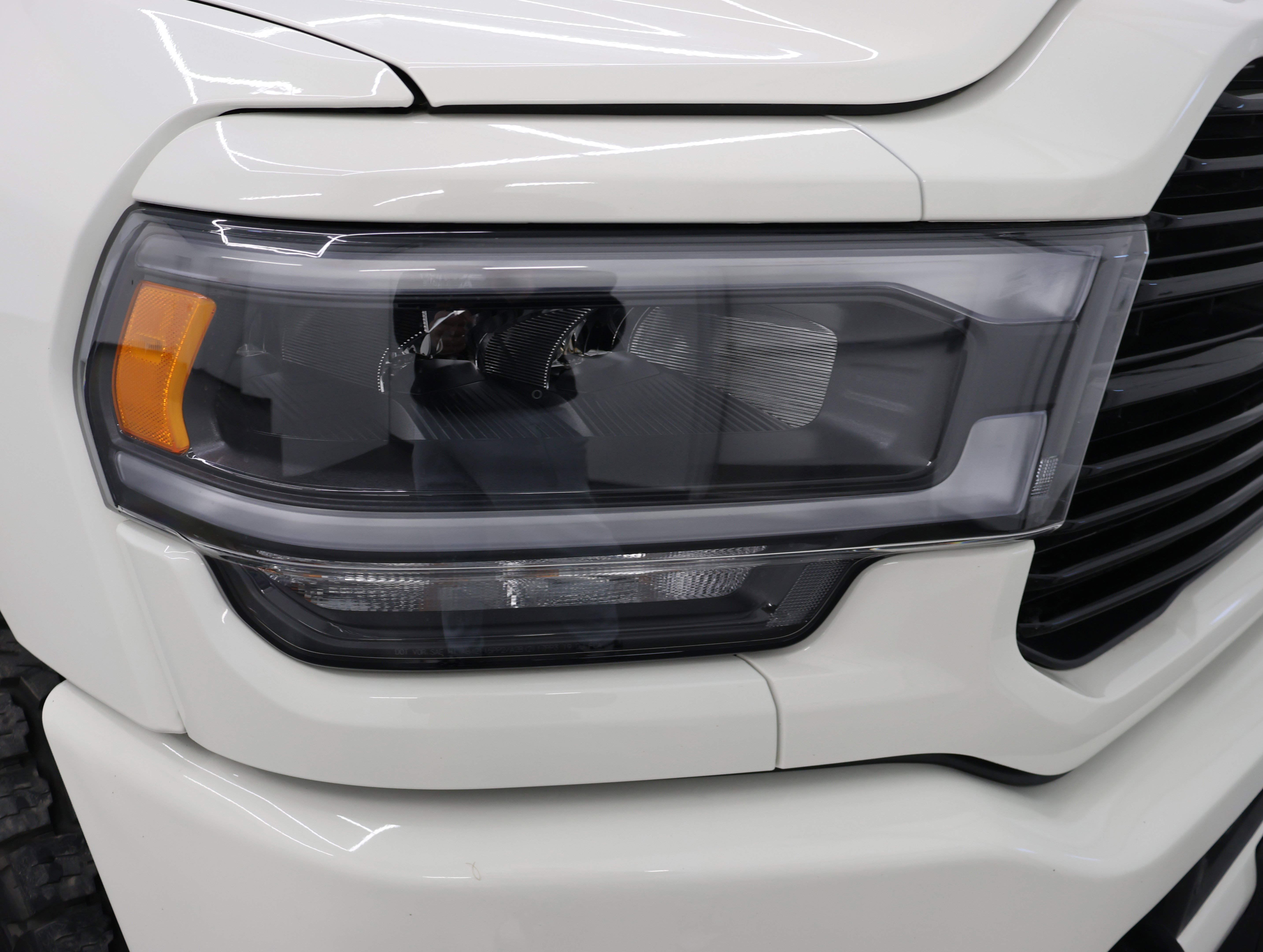 Used 2024 RAM 2500 Laramie w/ Night Edition image 27