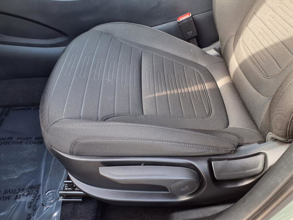 Used 2025 Hyundai Santa Cruz SE image 19