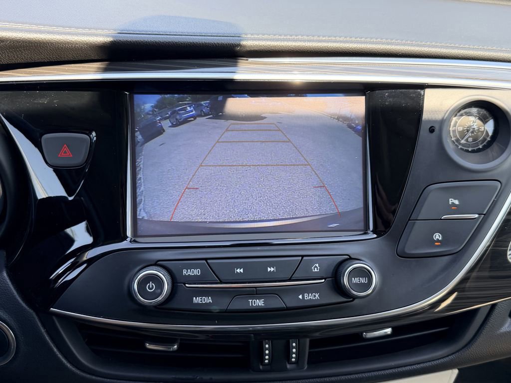 Used 2019 Buick Envision Essence image 25