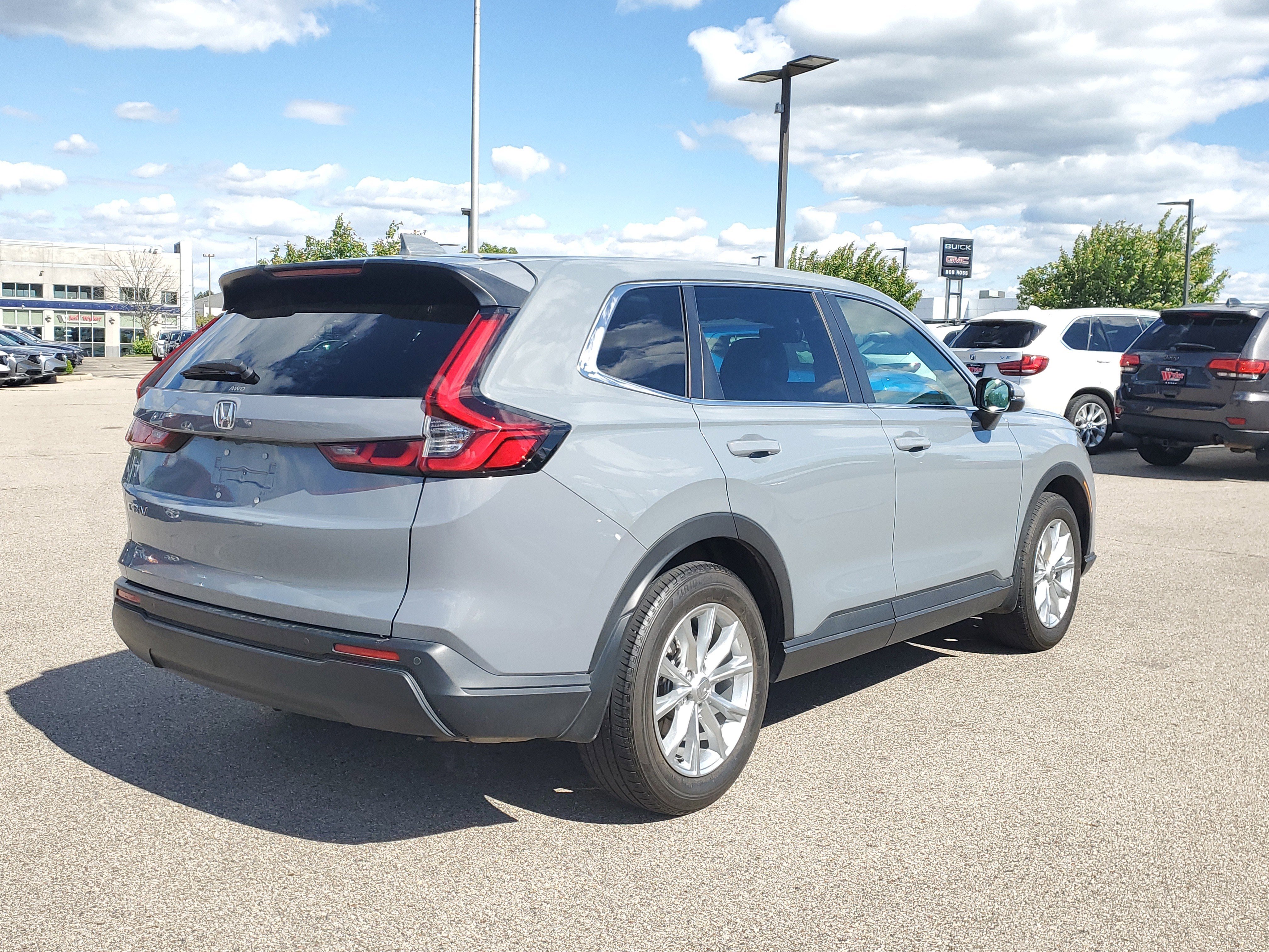 Used 2024 Honda CR-V EX-L image 4