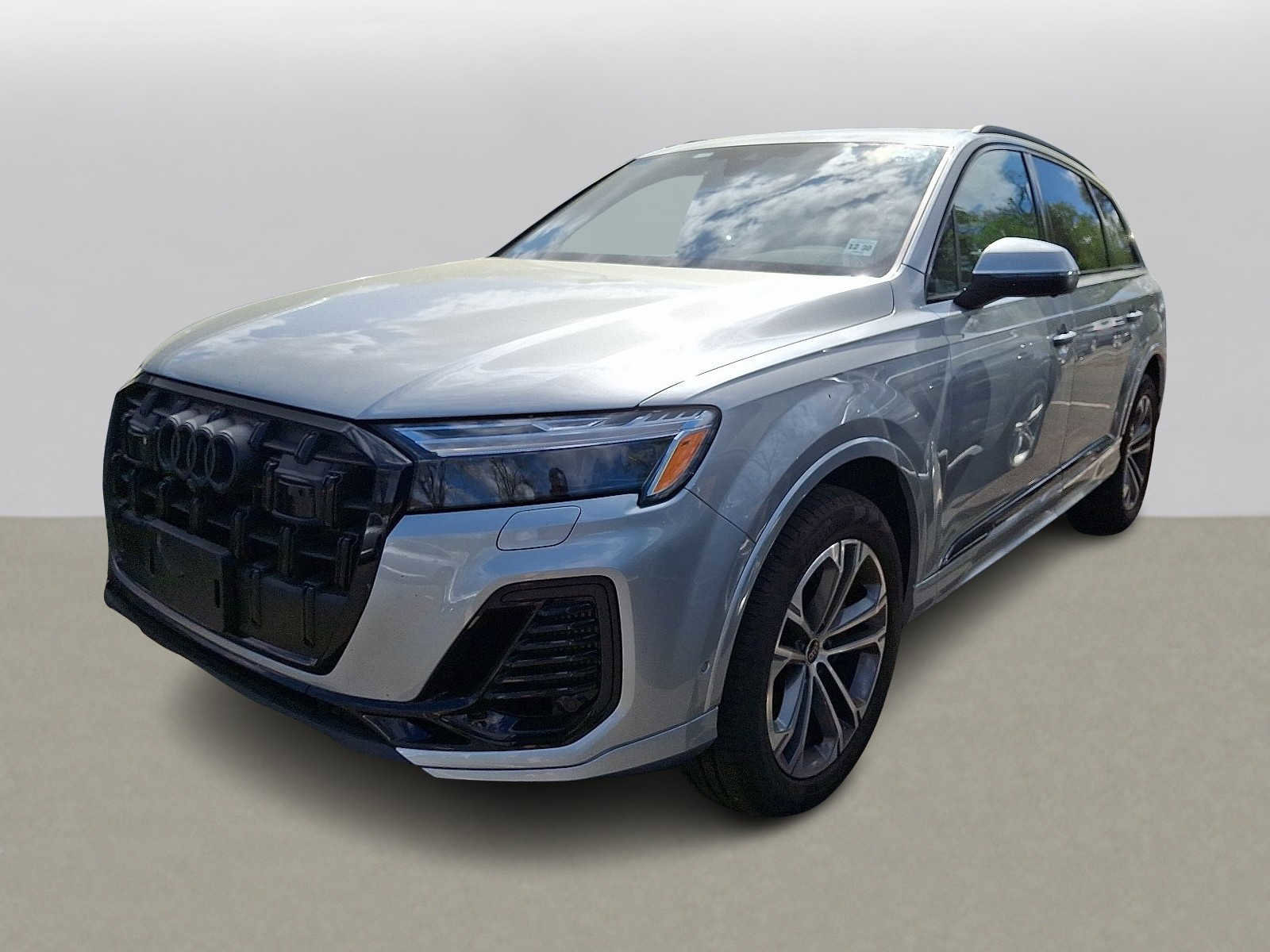 Used 2026 Audi Q7 3.0T Premium w/ Convenience Plus Package image 1