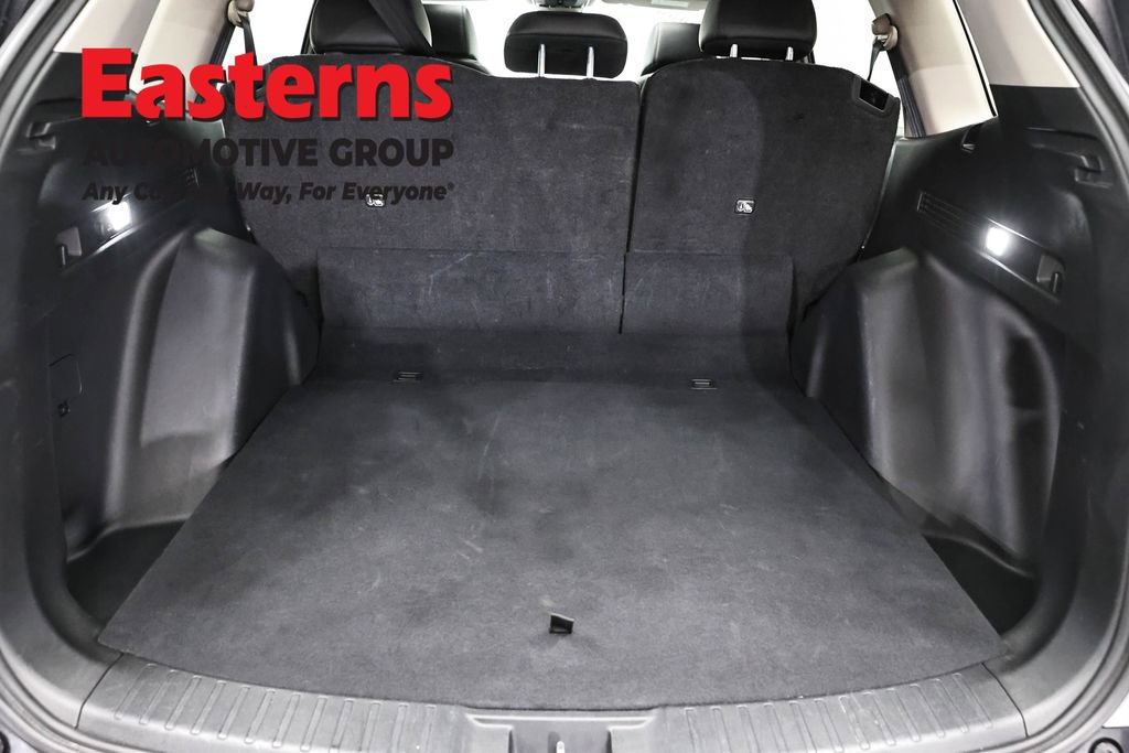 Used 2025 Honda CR-V EX-L image 9