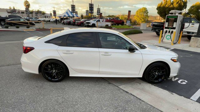 Used 2025 Honda Civic Sport image 9