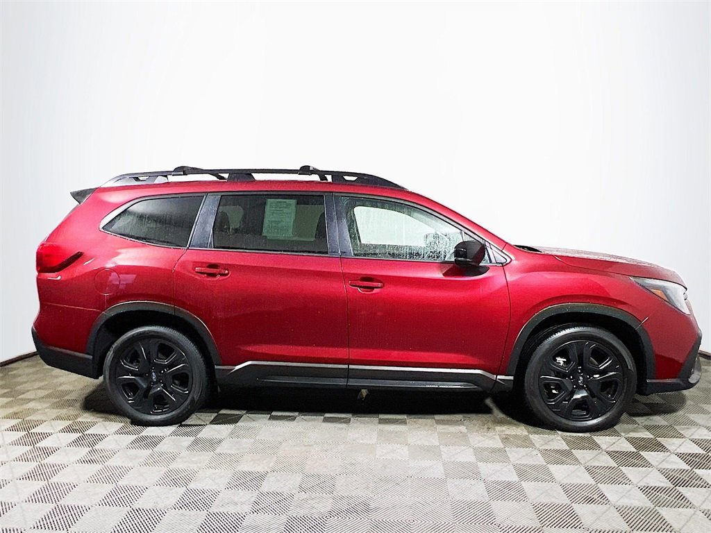 Used 2024 Subaru Ascent Onyx Edition image 9