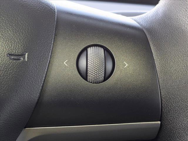 Used 2025 Tesla Model Y Long Range image 16