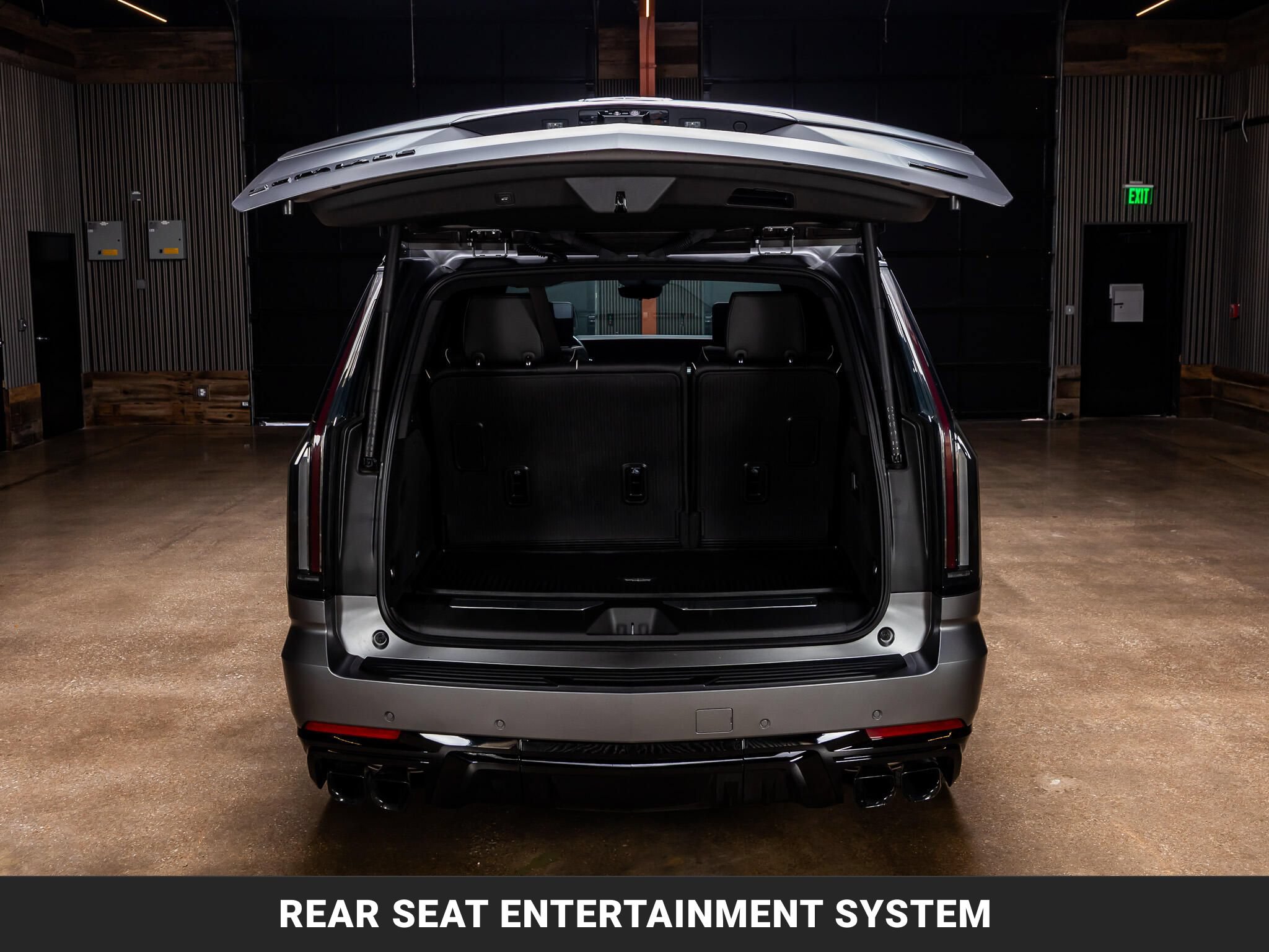 Used 2026 Cadillac Escalade V w/ LPO, Onyx Lite Package AWD/4WD image 8